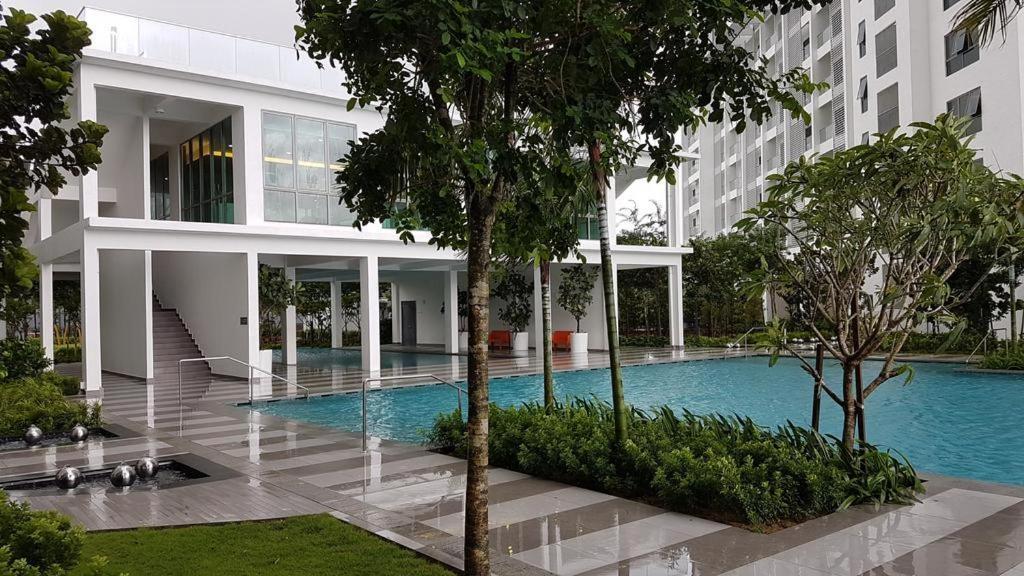 Cybersquare Lakeview With Netflix And Disney Hotstar Cyberjaya Εξωτερικό φωτογραφία