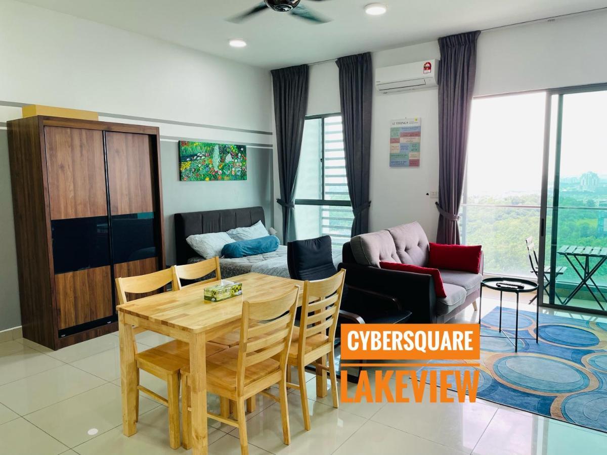 Cybersquare Lakeview With Netflix And Disney Hotstar Cyberjaya Εξωτερικό φωτογραφία