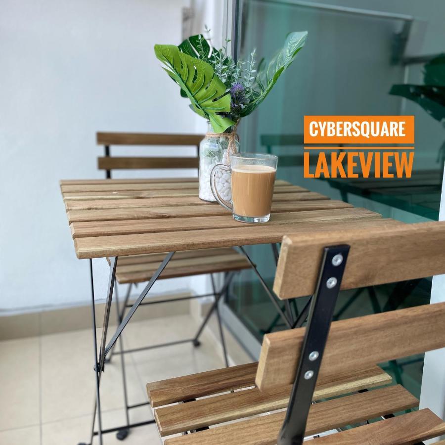 Cybersquare Lakeview With Netflix And Disney Hotstar Cyberjaya Εξωτερικό φωτογραφία